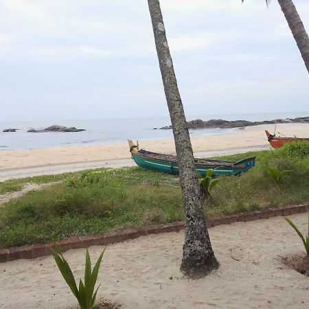 Chera Rocks Beach House Hotel Thottada Exterior foto